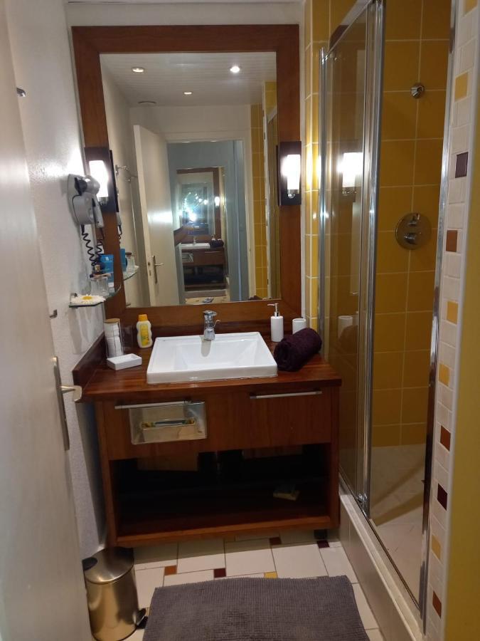 Grand Studio De 41 M², Vue Mer Et Jardin Tropical. Le Gosier  Exterior foto